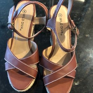 Wild Diva Brown Platform Sandal size 8, Never Worn